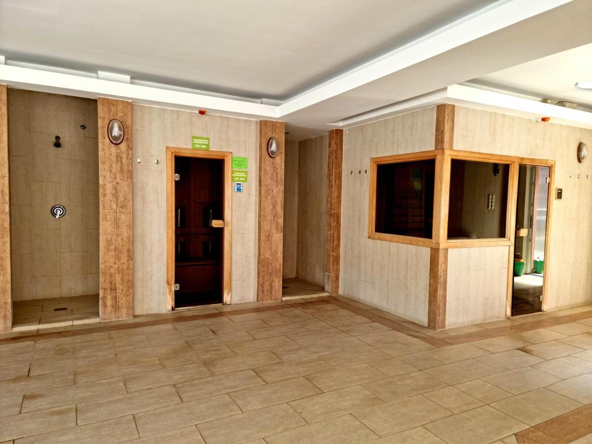 Relax Wellness Studio Hajdúszoboszló Hajduszoboszlo Exterior foto