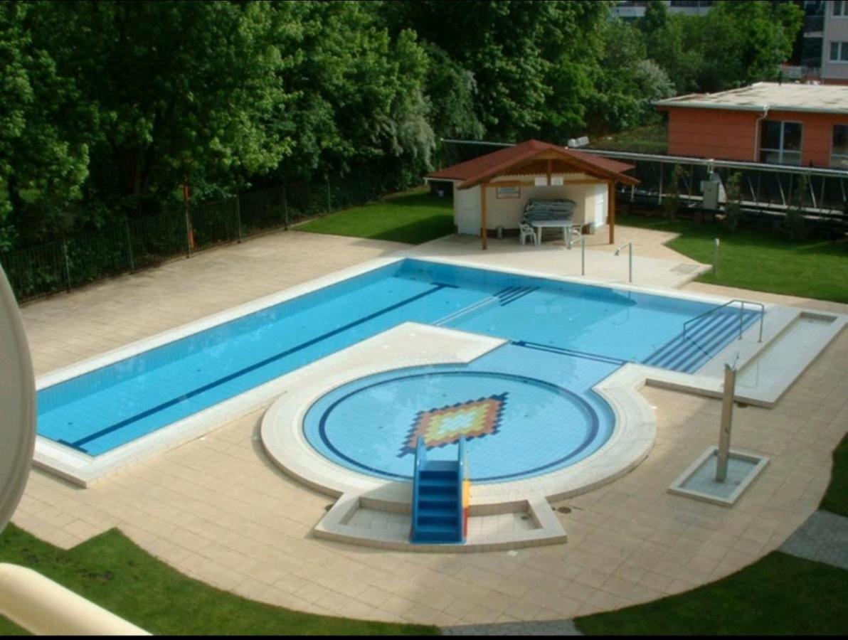 Relax Wellness Studio Hajdúszoboszló Hajduszoboszlo Exterior foto